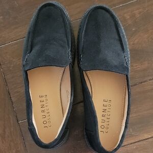 Journee Collection Womans Black Loafers